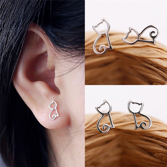 ❤️4 for $20 Sale❤️Silver Cute Cat Stud Earrings - Picture 2 of 3